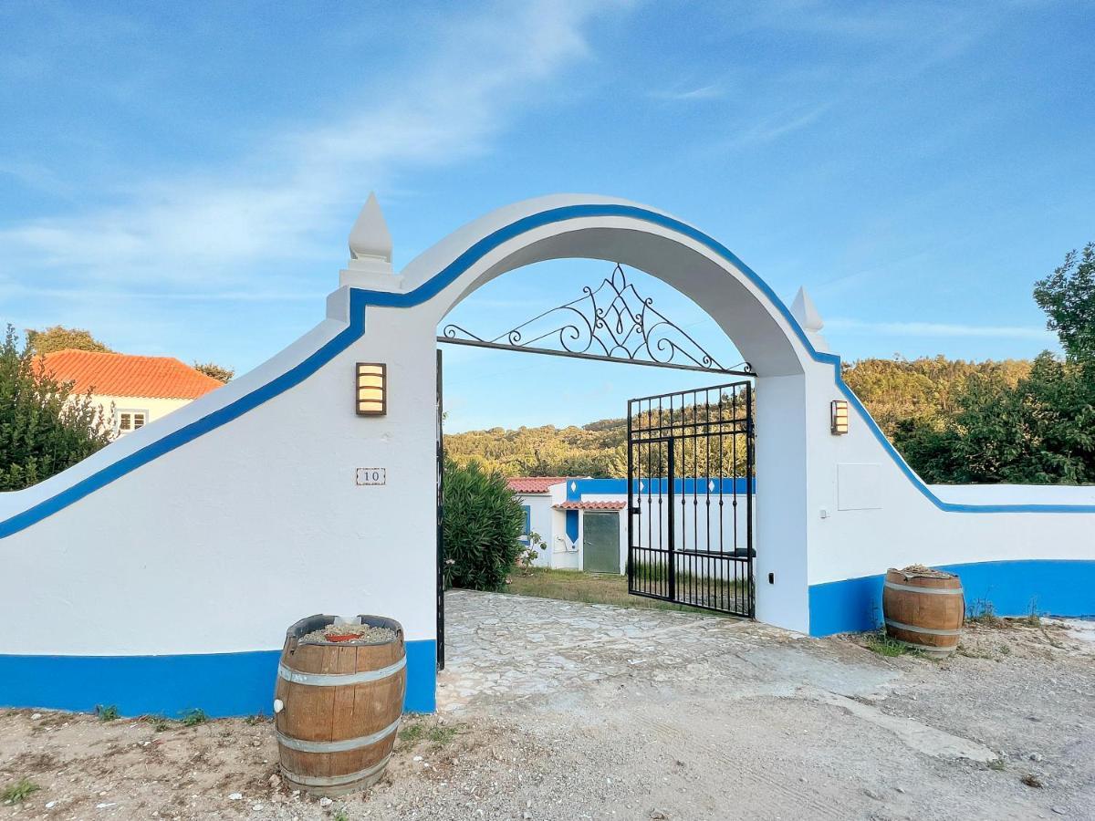 Quinta Mourada Bed & Breakfast Sao Bartolomeu dos Galegos e Moledo Exterior photo